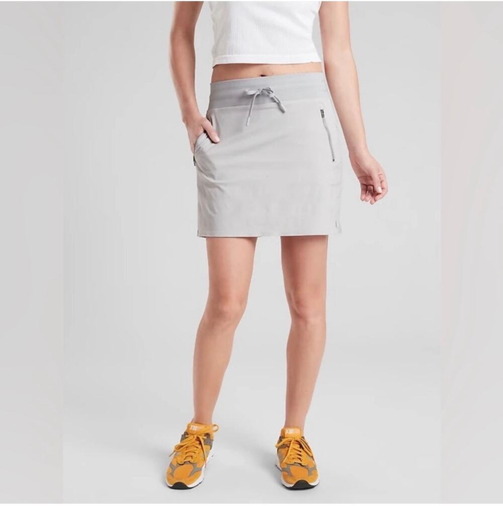 Athleta Skort Women 8 Gray Trekkie North Nylon Ripstop Outdoor Athletic Gorpcore